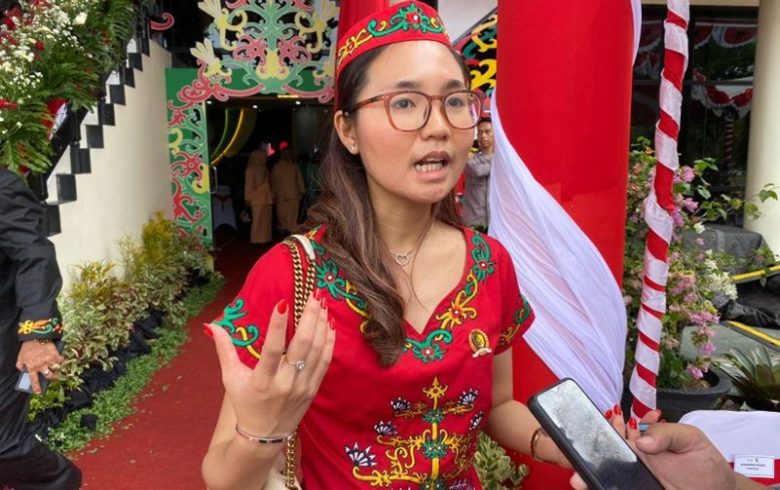 Anggota Komisi III DPRD Kota Palangka Raya, Debora Holdae Veronika Lesa