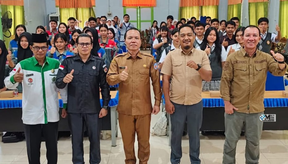 Kepala Badan Kesbangpol Murung Raya, Batara, yang hadir mewakili Bupati Heriyus