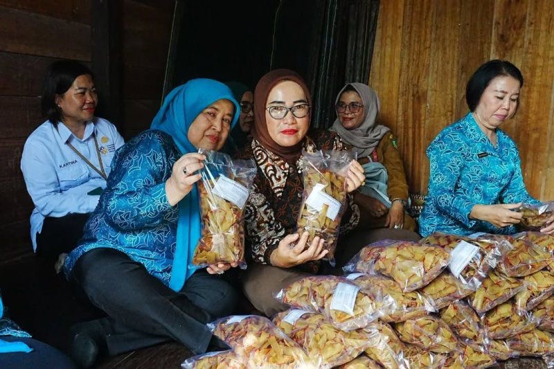 E6e5940c Cf19 44a8 A24a 129b364fdff0